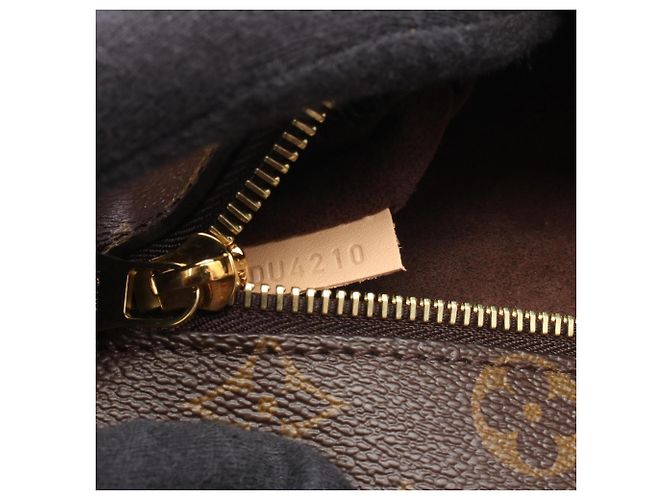 Borsa Louis Vuitton Pochette Metis MM Marrone Monogramma - vista 5
