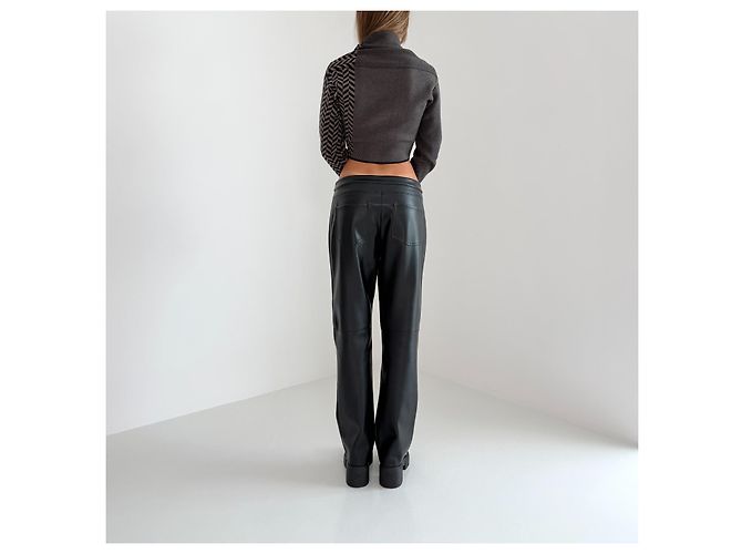 Autre Marque S Max Mara Bootcut Hose aus schwarzem Kunstleder - Ansicht 7