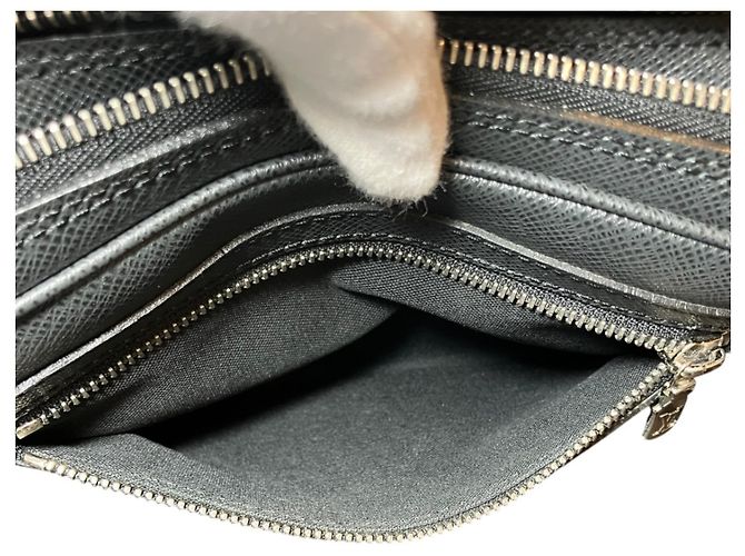 Borsa Louis Vuitton Pavel Second in pelle Taiga Nero Grigio - vista 7