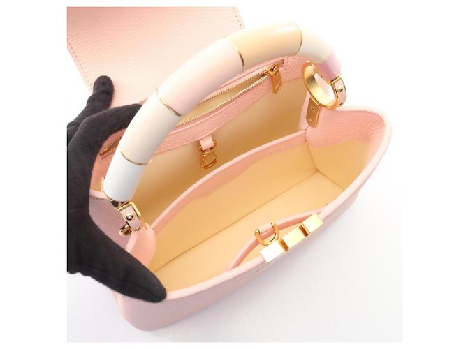Borsa 2-Way Louis Vuitton Capucines BB Rosa - vista 3