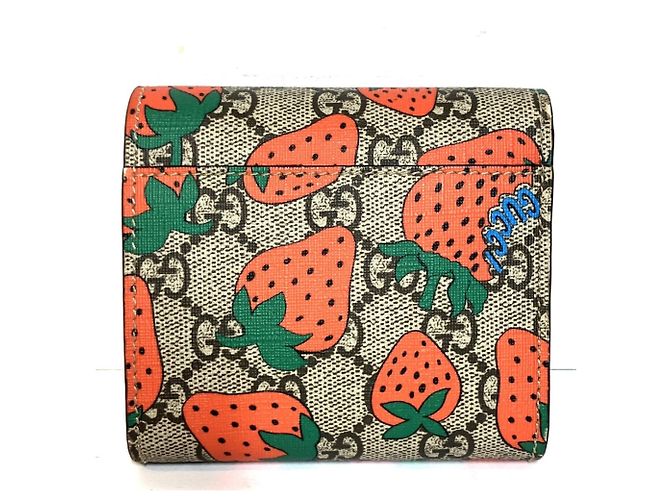 Cartera bi-fold Gucci GG Supreme Strawberry Castaño Roja - vista 2