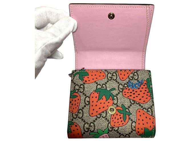 Cartera bi-fold Gucci GG Supreme Strawberry Castaño Roja - vista 3