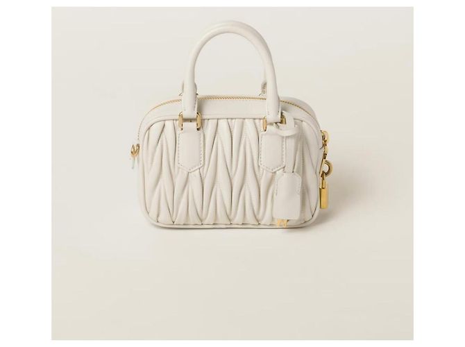 Miu Miu Borsa a Tracolla Matelassé in Pelle Bianca Bianco - vista 3