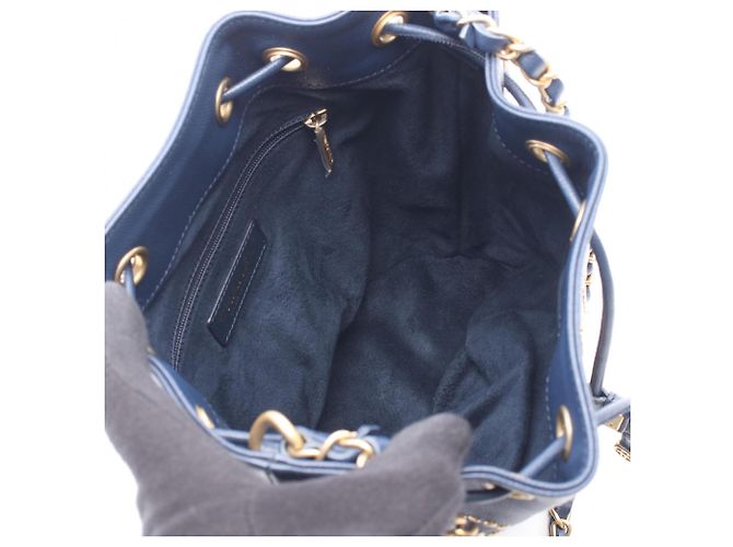 Borsa a tracolla in pelle Chanel Deauville Blu navy - vista 3