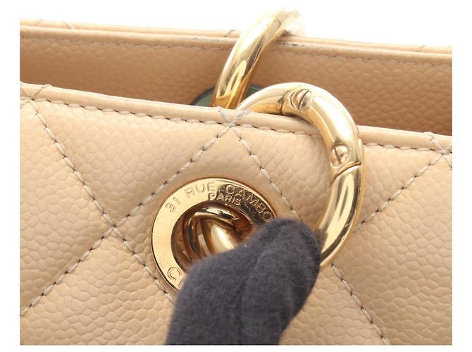 Borsa Tote Chanel Matelassé Grand Shopping Beige - vista 13