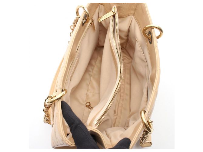 Borsa Tote Chanel Matelassé Grand Shopping Beige - vista 3