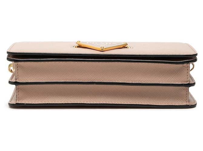 Saffiano Borsa a tracolla con catena e placca con logo Triangle di Prada Beige - vista 3