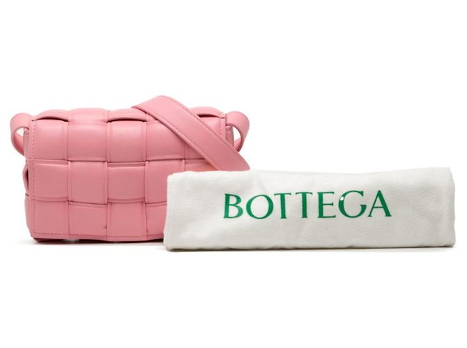 Borsa a tracolla e a spalla Bottega Veneta Maxi Intrecciato Padded Cassette Rosa - vista 7