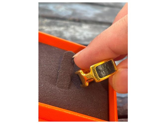 Hermès Olympe Ring aus Leder und goldfarbenem Metall, Größe 52 Schwarz Golden - Ansicht 5