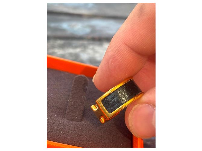 Hermès Olympe Ring aus Leder und goldfarbenem Metall, Größe 52 Schwarz Golden - Ansicht 6