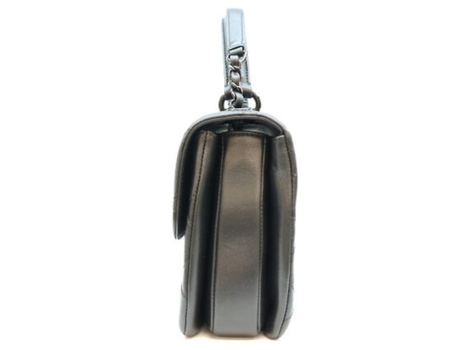 Borsa a tracolla Chanel Black Lambskin Trendy CC piccola Nero - vista 2