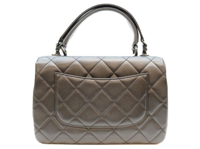 Borsa a tracolla Chanel Black Lambskin Trendy CC piccola Nero - vista 3