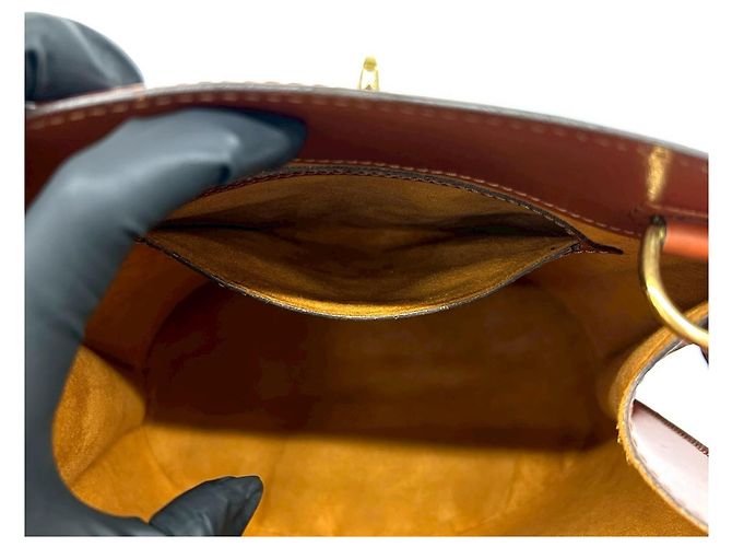 Bolsa Louis Vuitton Vintage Cluny em couro Epi Marrom - vista 10