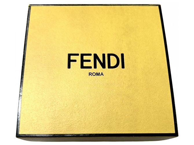 Bracelet Fendi Gold Charm Doré - vue 8
