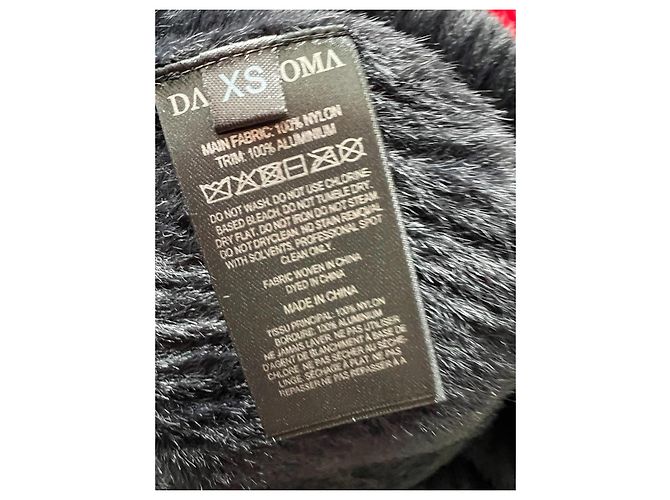 David Koma Schwarzes Strickkleid asymmetrisch mit Ketten-Detail - Ansicht 7