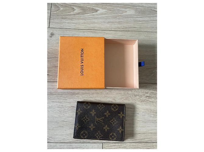Louis Vuitton Monogram Card Holder Brown - view 3