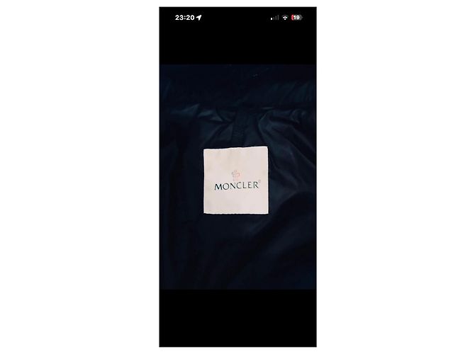 Moncler Jaqueta Acolchoada Preta com Pele de Raposa Preto - vista 11
