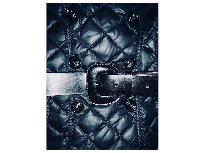 Moncler Jaqueta Acolchoada Preta com Pele de Raposa Preto - vista 5