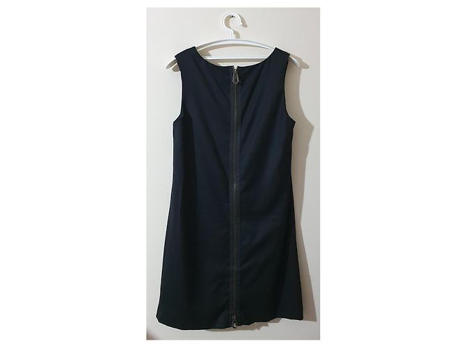 Gestuz Ärmelloses Schwarzes Kleid mit Rüschen - Ansicht 3