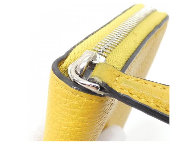 Cartera bi-fold de piel de becerro amarilla Fendi Amarillo - vista 6