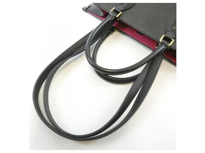 Borsa Louis Vuitton Epi OnTheGo Nero - vista 6