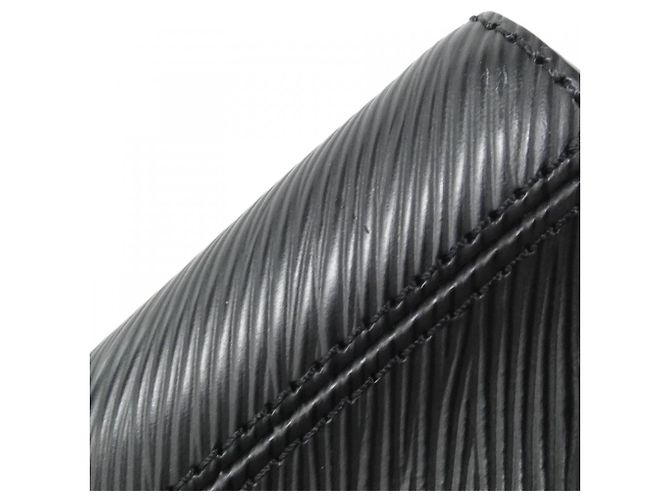 Borsa a tracolla Louis Vuitton Epi Twist MM Nero - vista 3