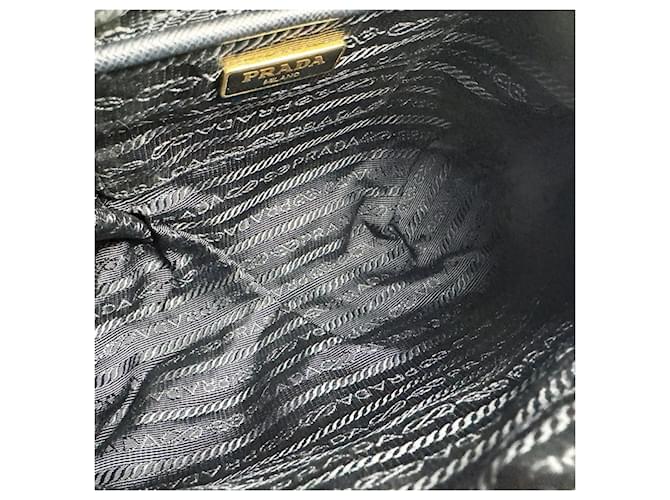 Borsa in nylon nero e pelle Prada - vista 5