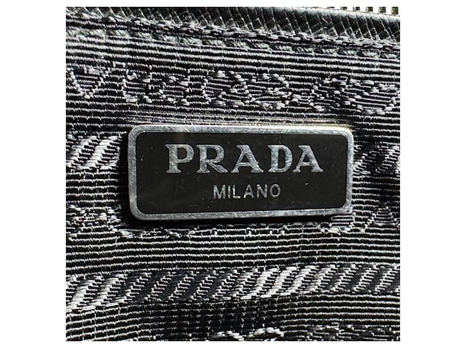 Borsa in nylon nero e pelle Prada - vista 13