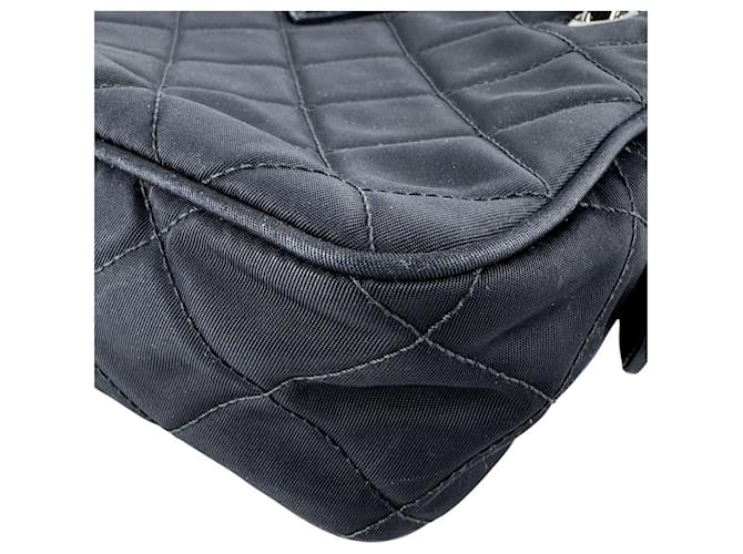 Borsa in nylon nero e pelle Prada - vista 7