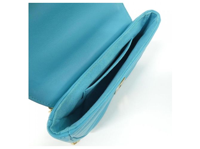 Borsa New Wave Chain PM Louis Vuitton Verde - vista 9