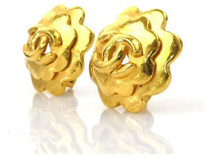Chanel Gold Clip Earrings Golden - view 2