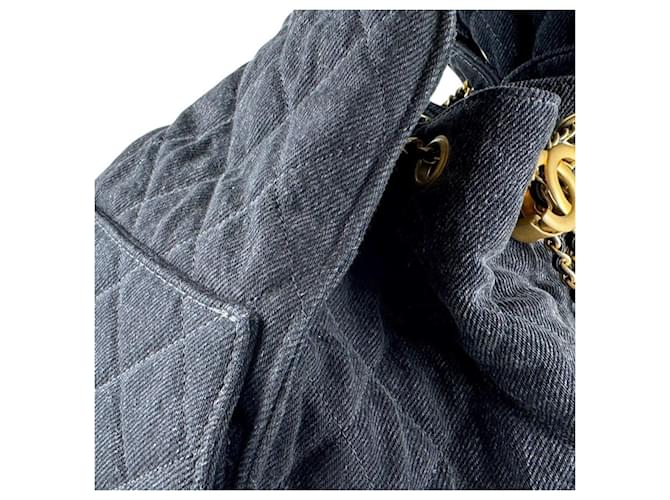 Borsa a tracolla CHANEL25 Medium in denim Chanel Nero - vista 6