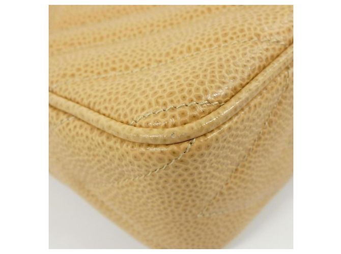 Borsa a tracolla Chanel in pelle di vitello granulata Beige - vista 3
