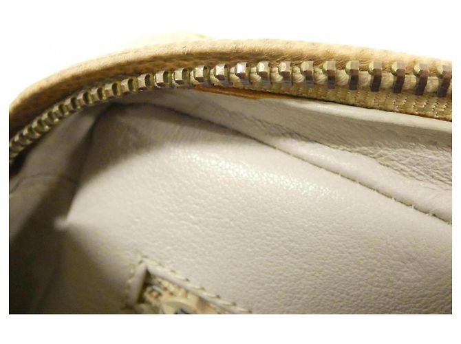 Borsa a tracolla Chanel in pelle di vitello granulata Beige - vista 8