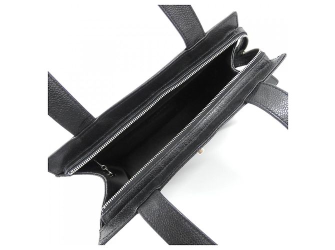Borsa a tracolla Chanel in pelle di vitello martellata nera Nero - vista 8