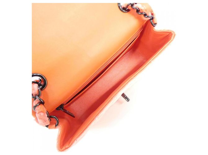 Borsa a tracolla Chanel 69900 in pelle rosa corallo - vista 7
