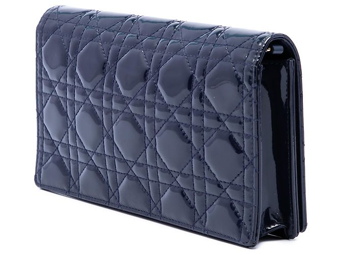 Pochette Lady Dior em verniz azul cannage com corrente Azul escuro - vista 2