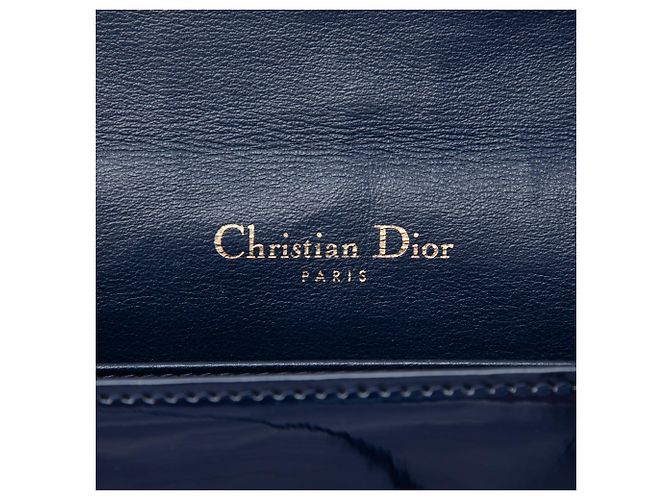 Pochette Lady Dior em verniz azul cannage com corrente Azul escuro - vista 5