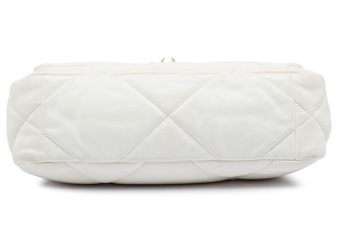 Chanel White Medium Lambskin 19 Flap Bianco - vista 3