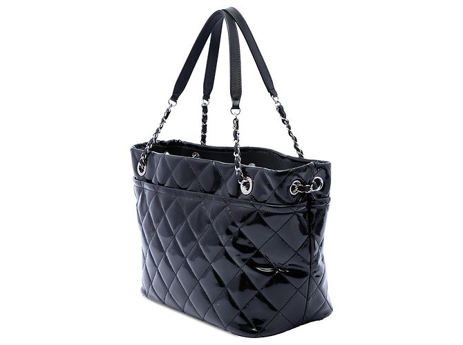 Chanel Black CC Quilted Patent Timeless Soft Tote Nero - vista 2