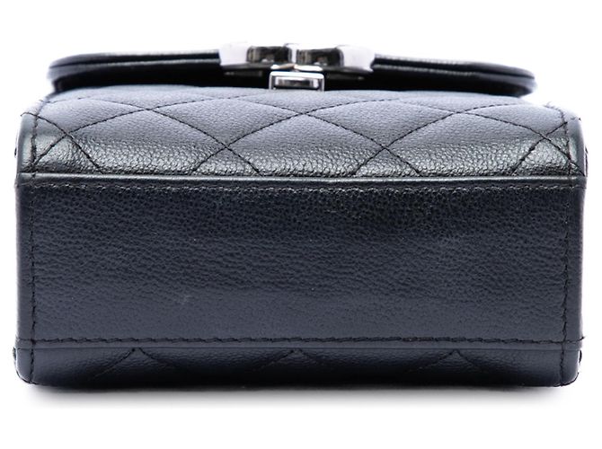 Chanel Black CC gestepptes Caviar Handyhalter mit Kette Schwarz - Ansicht 3