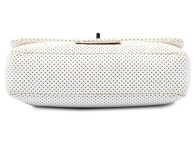 Chanel White Small Perforated Calfskin Reissue 2.55 Drill Flap Bianco - vista 3