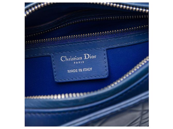Lady Dior in pelle di vitello con motivo cannage Ultra Matte blu Medium Blu scuro - vista 5