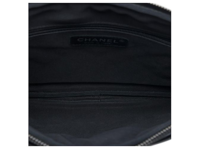 Clutch Girl em pele de cordeiro acolchoada azul Small com corrente Chanel Azul escuro - vista 4