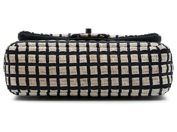 Chanel Black Mini Rectangular Tweed e Ribbon Logo Single Flap Nero - vista 3