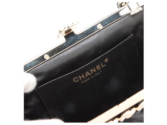 Chanel Black CC Quilted Lambskin Frame Chain Crossbody - vista 8