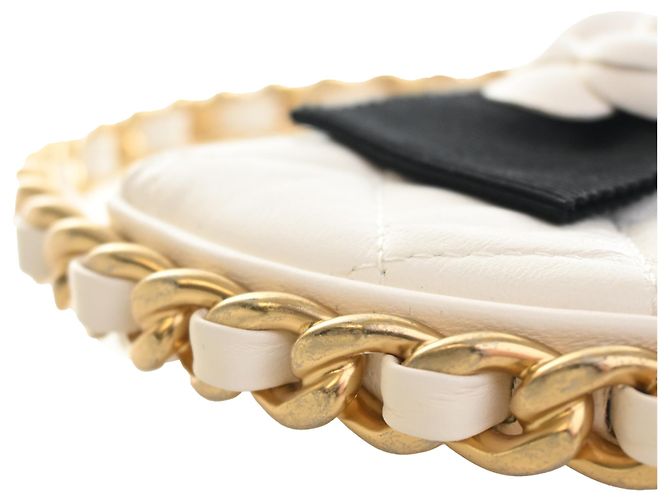 Clutch Chanel White Mini Lambskin Round Camellia Bianco Bianco sporco - vista 13