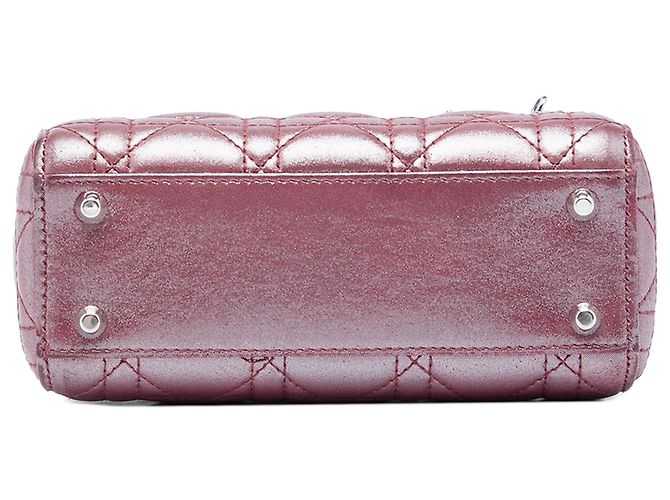 Lady Dior Mini Iridescente in agnello Cannage rosa di Dior - vista 3