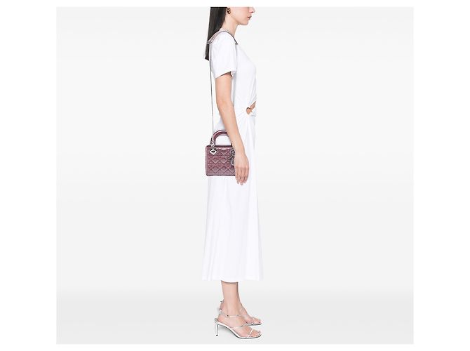 Lady Dior Mini Iridescente in agnello Cannage rosa di Dior - vista 5