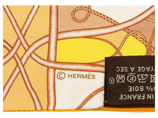 Sciarpa Twilly in seta Hermès Yellow Coup de Fouet au Bloc Giallo - vista 4